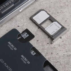 Picture of UNIQ Sim Adaptor Traveller Kit