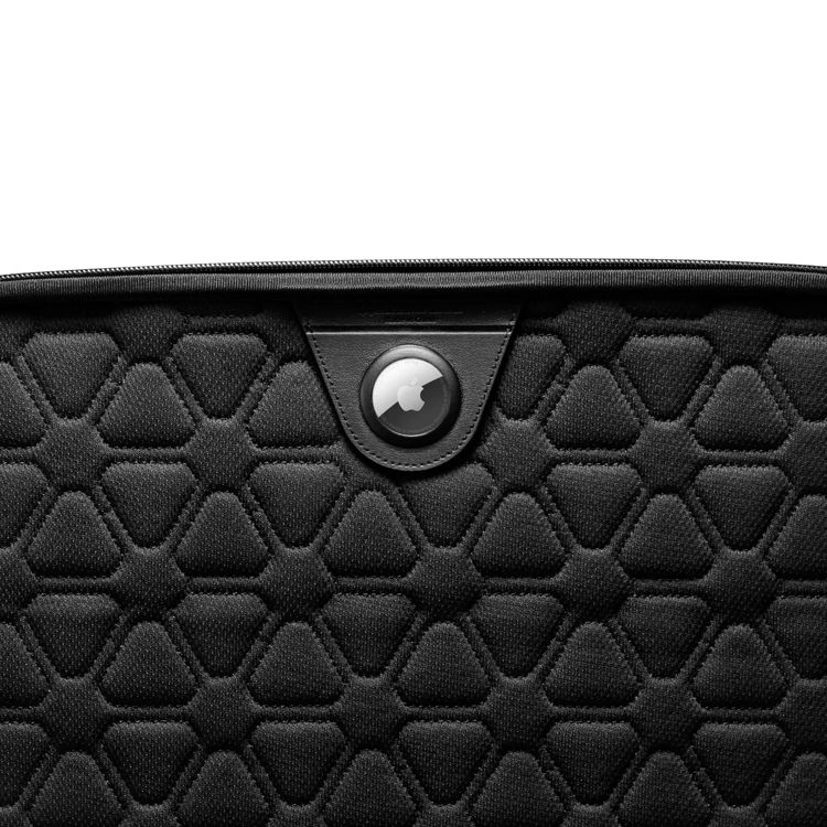 صورة Spigen MacBook Pro 16" Case Rugged Armor Pro Pouch