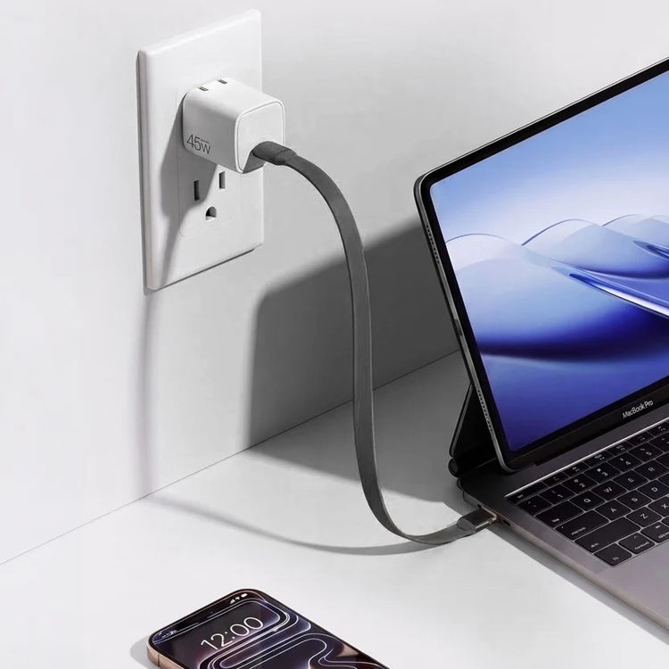Picture of Prodigee PowerStrap USB-C to USB-C 4FT