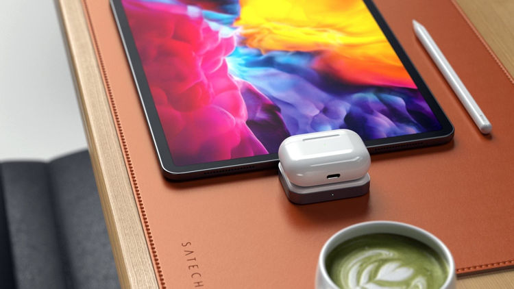صورة SATECHI USB-C WIRELESS CHARGING DOCK FOR AIRPODS