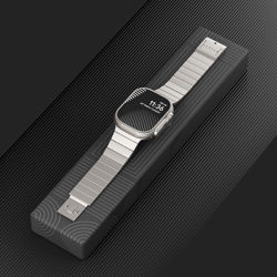 Picture of Levelo Yonge Magnet Steel Band for Apple Watch Band 49/45/44/42mm- Titanium