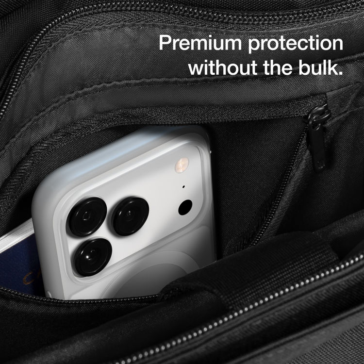 Picture of Incase Slim Case for MagSafe for 18 Pro  - Clear