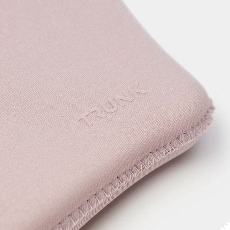 Picture of Trunk 13" MacBook Pro & Air (2022) Sleeve, Warm Rose