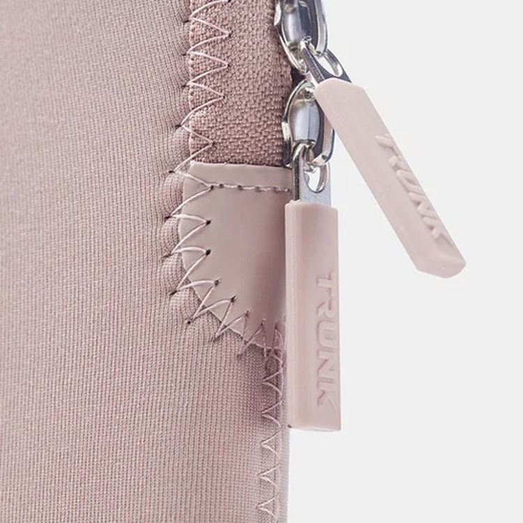 Picture of Trunk 13" MacBook Pro & Air (2022) Sleeve, Warm Rose