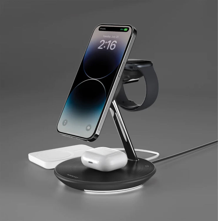 Picture of Mageasy PowerStation 5 in 1 Magnetic Wireless Charging Stand - White