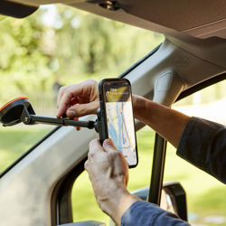 Picture of Cygnett MagDrive Extend Magnetic Car Mount Window