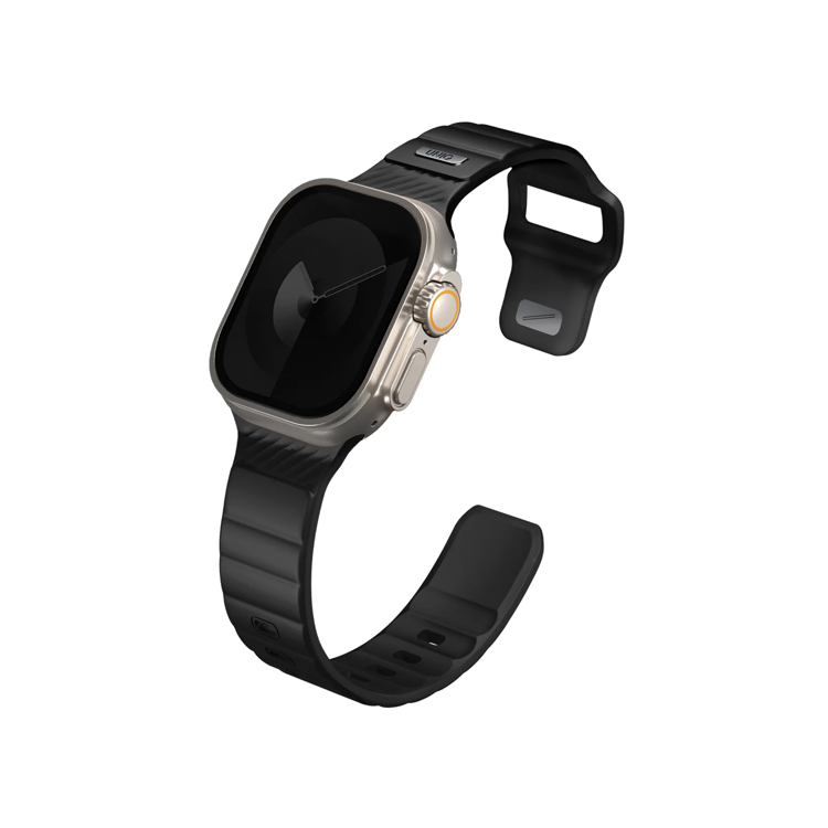 Picture of UNIQ STRIDE FKM RUBBER APPLE WATCH STRAP 49/45/44/42MM - MIDNIGHT BLACK (MIDNIGHT